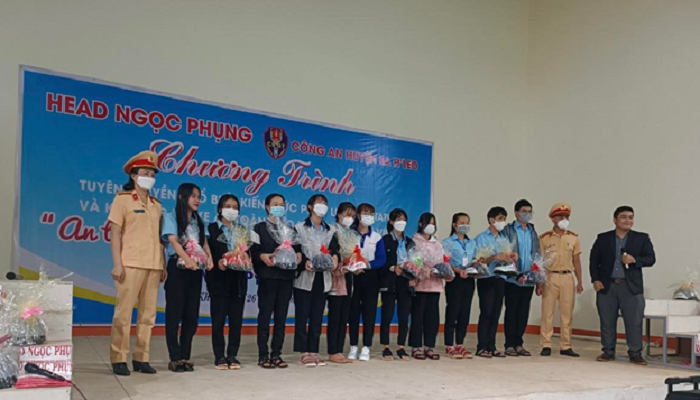 tuyen truyen, pho bien kien thuc phap luat ve trat tu an toan giao thong 2
